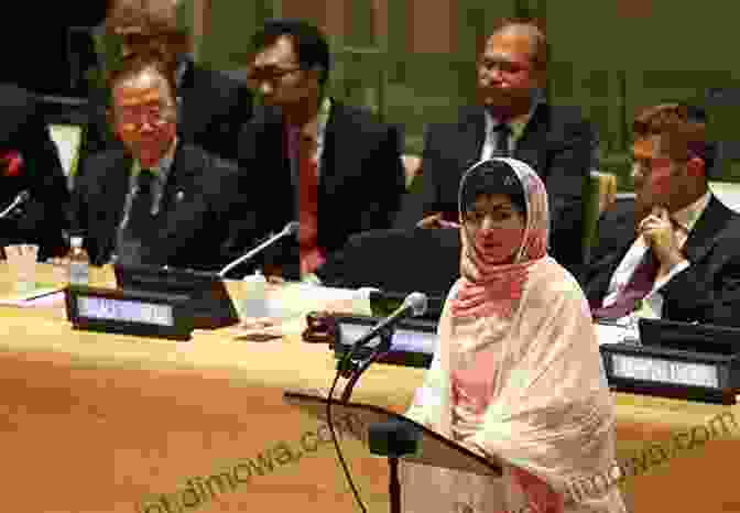 Malala Yousafzai Speaking At The United Nations Malala Yousafzai : The Girl Who Stood Up Against The Taliban Biography For Kids 9 12 Children S Biography