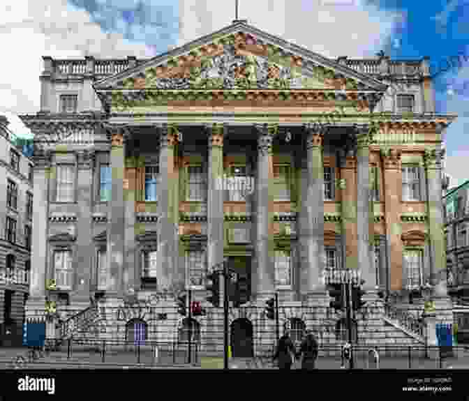 The Grand Facade Of Mansion House, The Official Residence Of The Lord Mayor Of London The City Of London Around St Paul S Cathedral: Tina Walks London Travel Guides